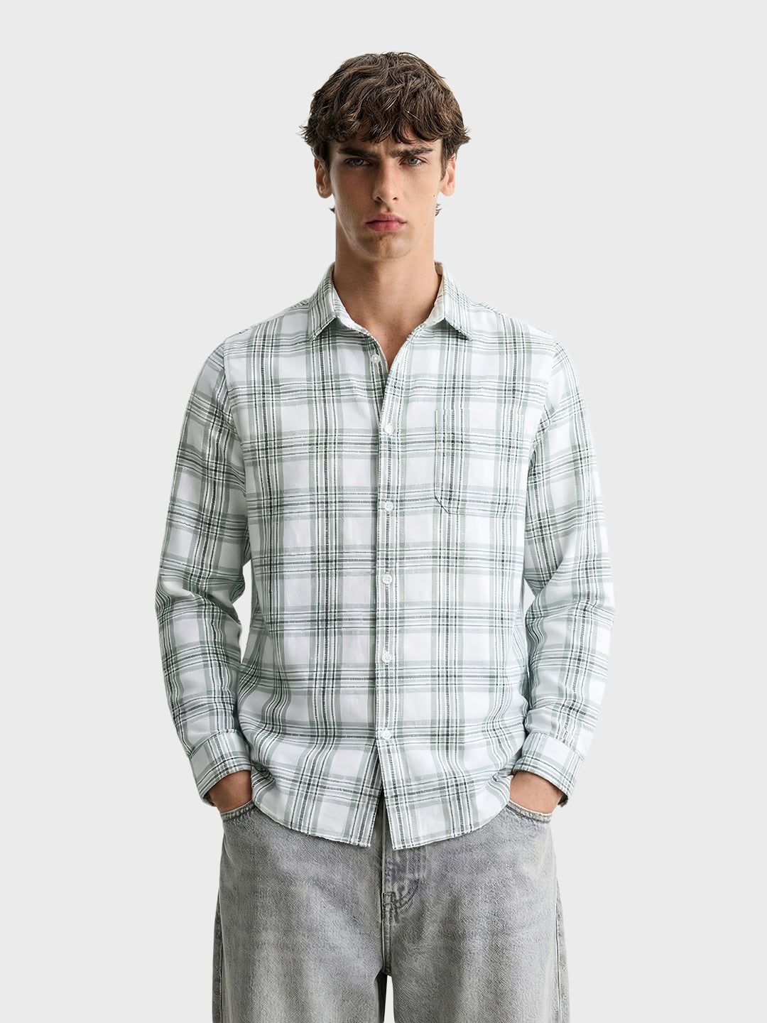 Men's White Slim Fit Checkered Casual Shirts