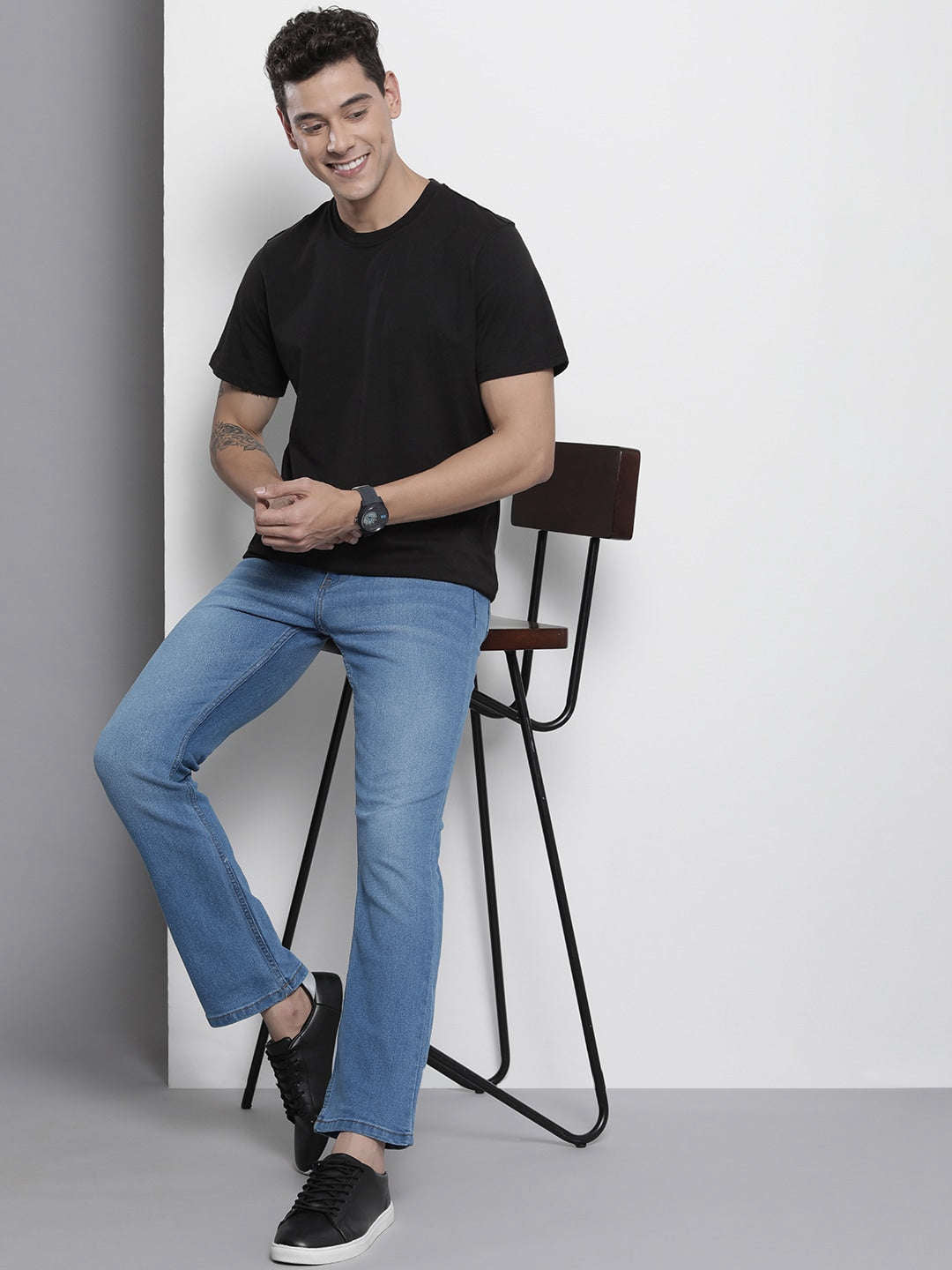 Men's Blue Bootcut Fit Solid Casual Jeans